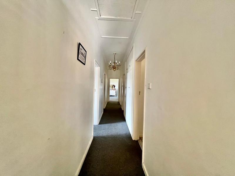 5 Bedroom Property for Sale in Athlone KwaZulu-Natal