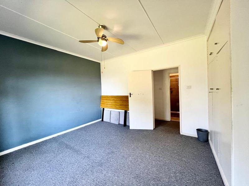 5 Bedroom Property for Sale in Athlone KwaZulu-Natal