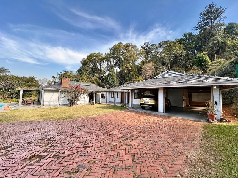 5 Bedroom Property for Sale in Athlone KwaZulu-Natal