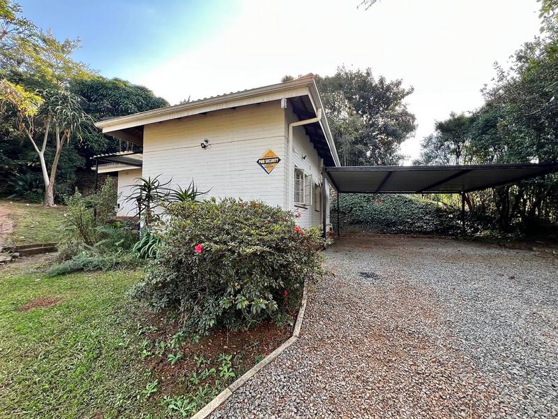5 Bedroom Property for Sale in Athlone KwaZulu-Natal