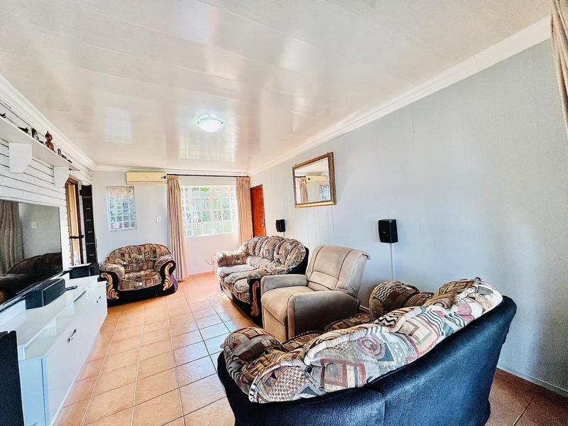 4 Bedroom Property for Sale in Newholme KwaZulu-Natal