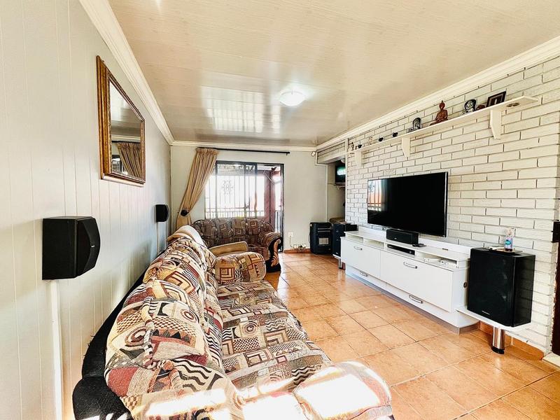 4 Bedroom Property for Sale in Newholme KwaZulu-Natal