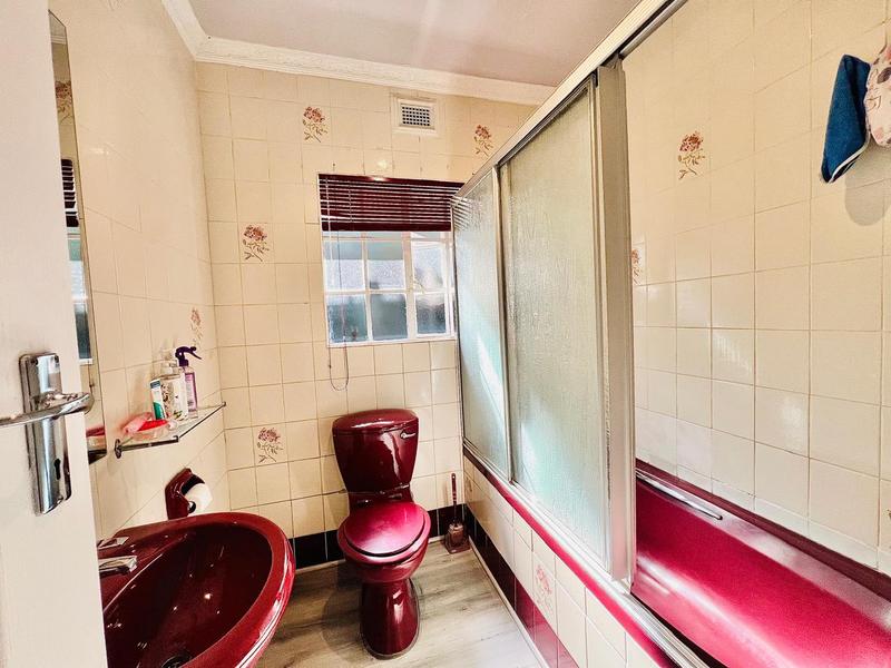4 Bedroom Property for Sale in Newholme KwaZulu-Natal