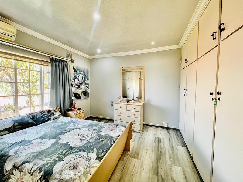 4 Bedroom Property for Sale in Newholme KwaZulu-Natal
