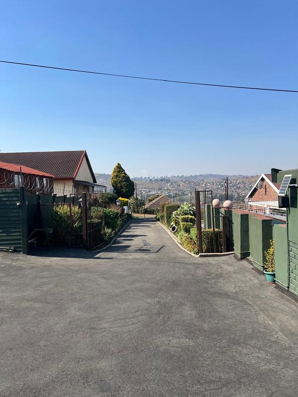 4 Bedroom Property for Sale in Newholme KwaZulu-Natal