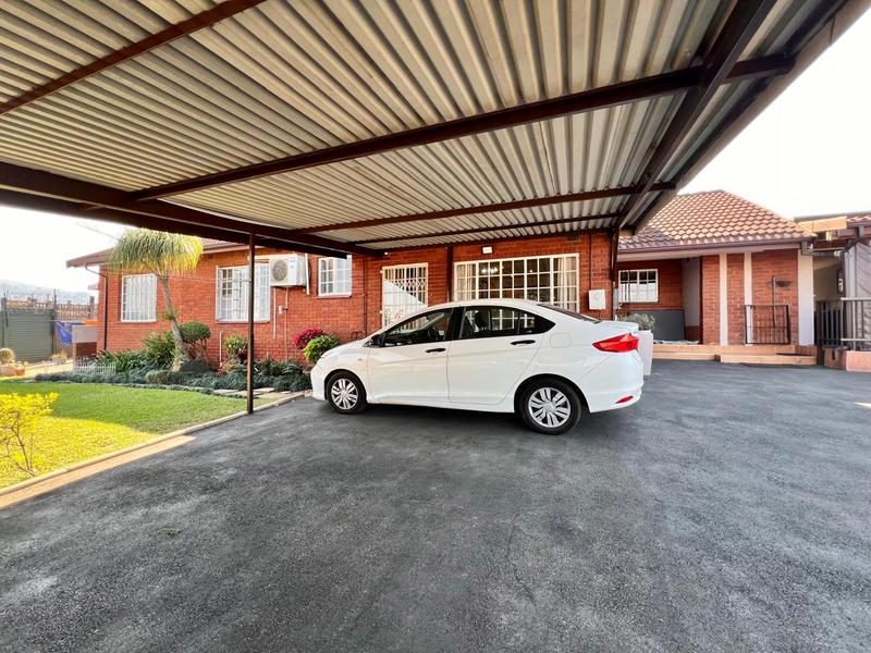 4 Bedroom Property for Sale in Newholme KwaZulu-Natal