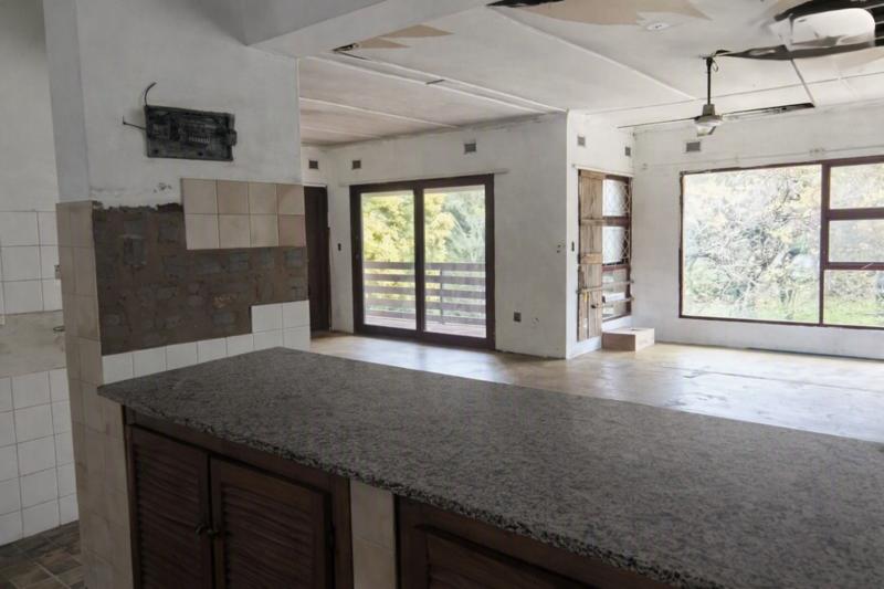 3 Bedroom Property for Sale in Glenmore Beach KwaZulu-Natal