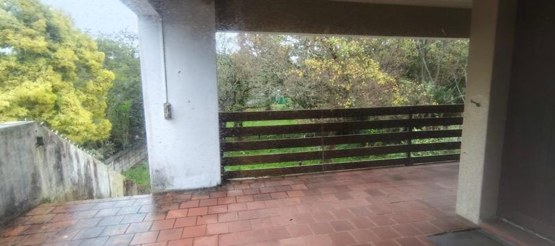3 Bedroom Property for Sale in Glenmore Beach KwaZulu-Natal
