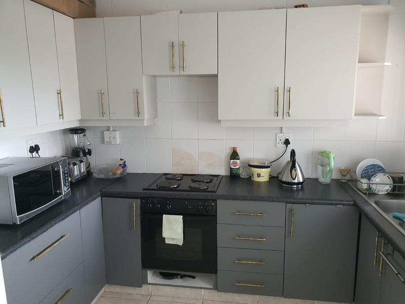 1 Bedroom Property for Sale in Morningside KwaZulu-Natal