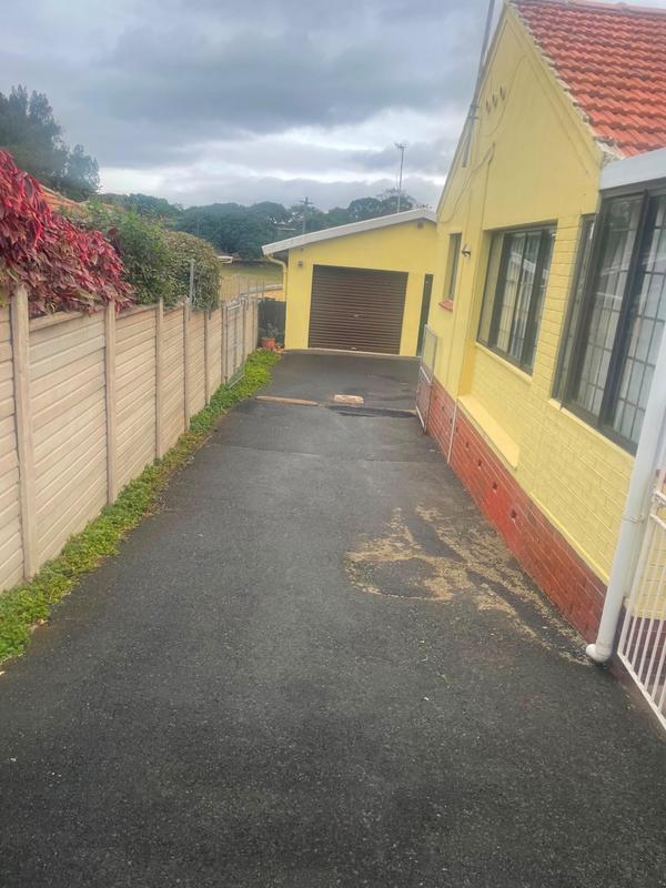 2 Bedroom Property for Sale in Woodlands KwaZulu-Natal