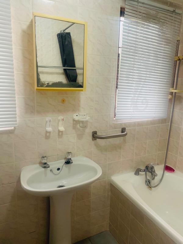 2 Bedroom Property for Sale in Woodlands KwaZulu-Natal