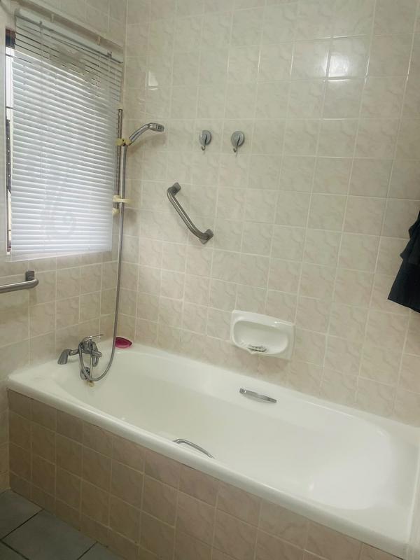 2 Bedroom Property for Sale in Woodlands KwaZulu-Natal