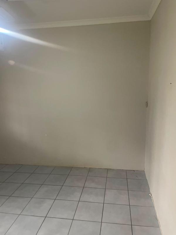 2 Bedroom Property for Sale in Woodlands KwaZulu-Natal