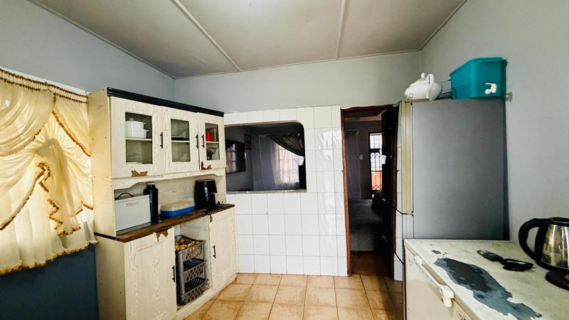 2 Bedroom Property for Sale in Kwamashu KwaZulu-Natal