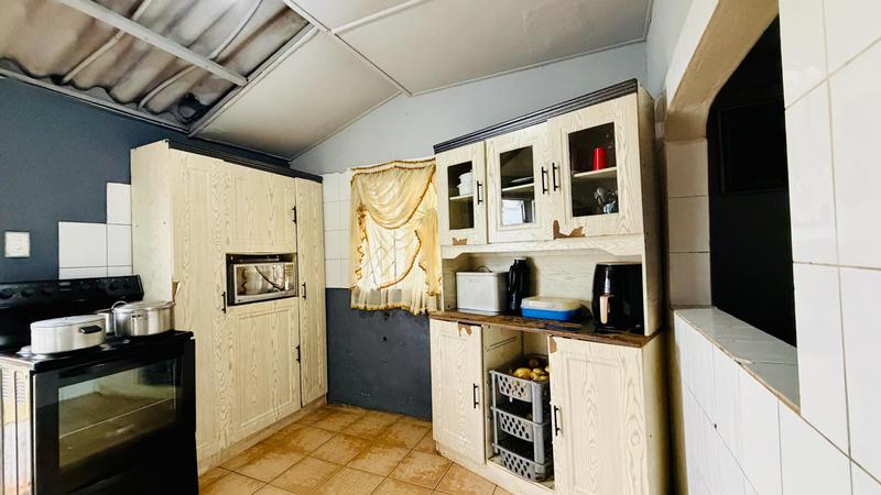 2 Bedroom Property for Sale in Kwamashu KwaZulu-Natal