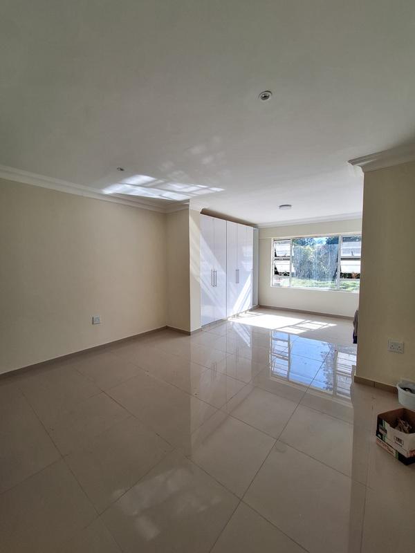 To Let 4 Bedroom Property for Rent in Durban North KwaZulu-Natal