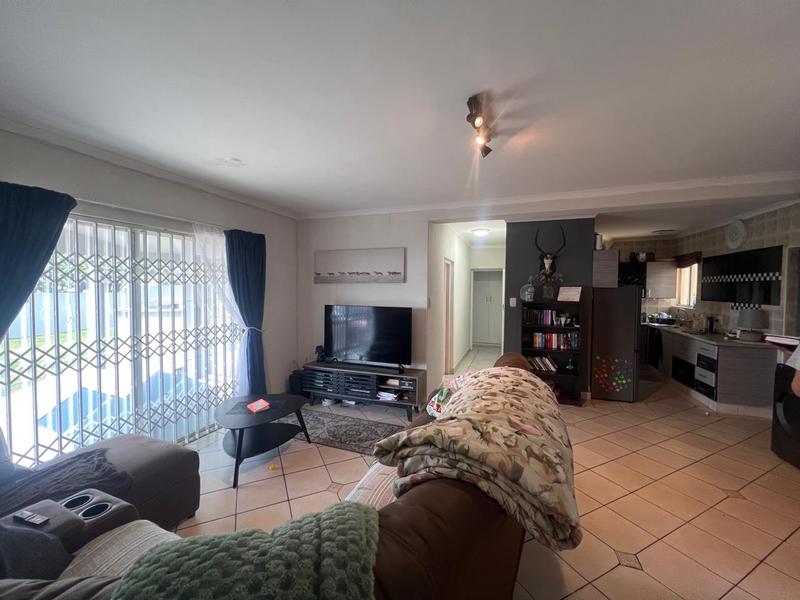 3 Bedroom Property for Sale in Manaba Beach KwaZulu-Natal
