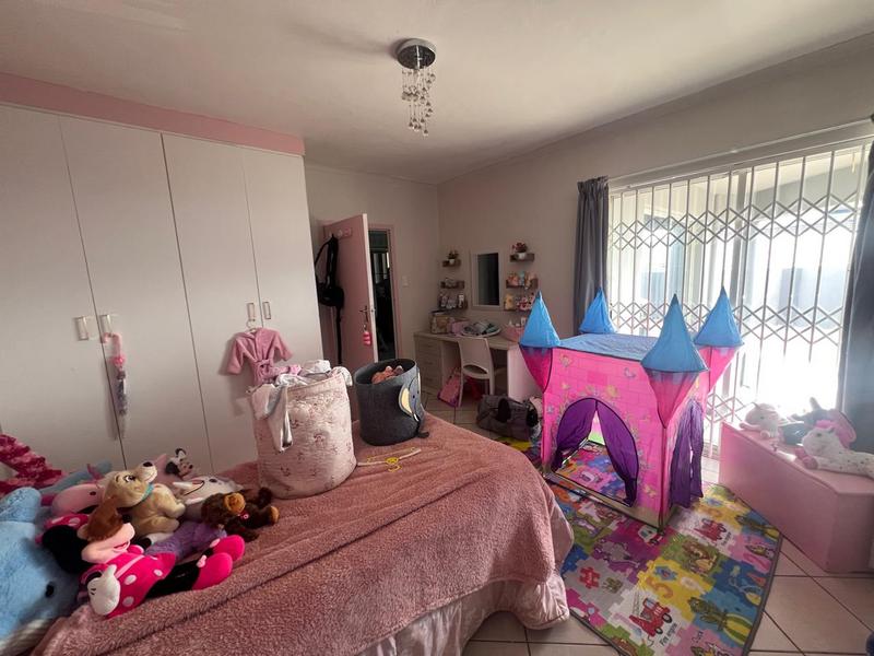 3 Bedroom Property for Sale in Manaba Beach KwaZulu-Natal