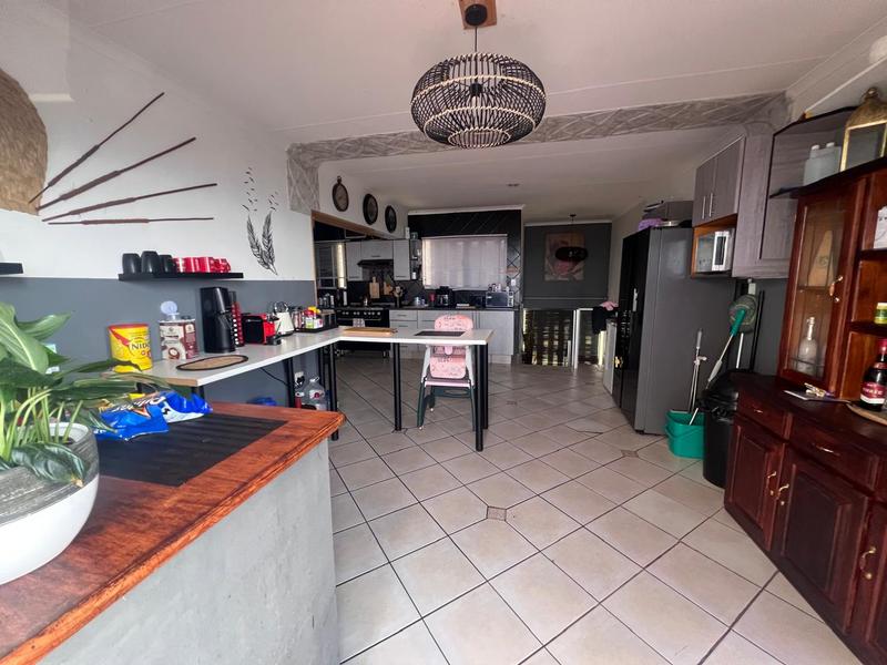 3 Bedroom Property for Sale in Manaba Beach KwaZulu-Natal