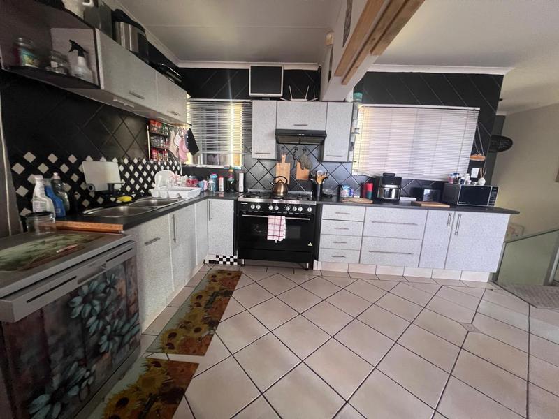 3 Bedroom Property for Sale in Manaba Beach KwaZulu-Natal