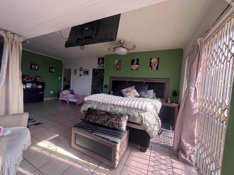 3 Bedroom Property for Sale in Manaba Beach KwaZulu-Natal