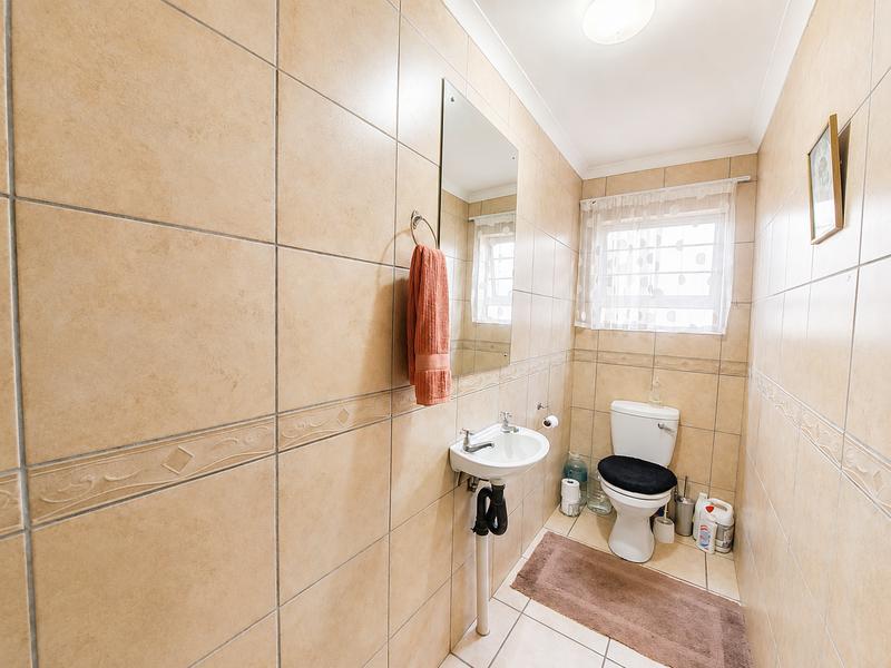 10 Bedroom Property for Sale in Manaba Beach KwaZulu-Natal