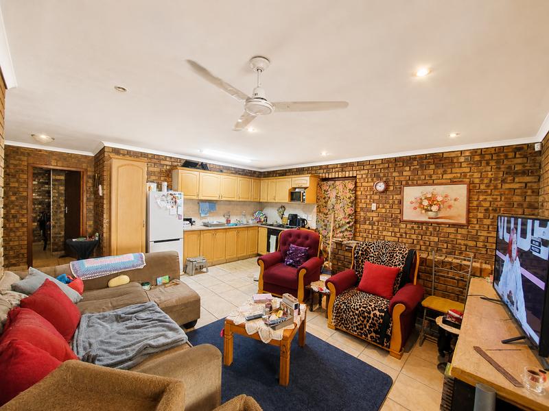 10 Bedroom Property for Sale in Manaba Beach KwaZulu-Natal