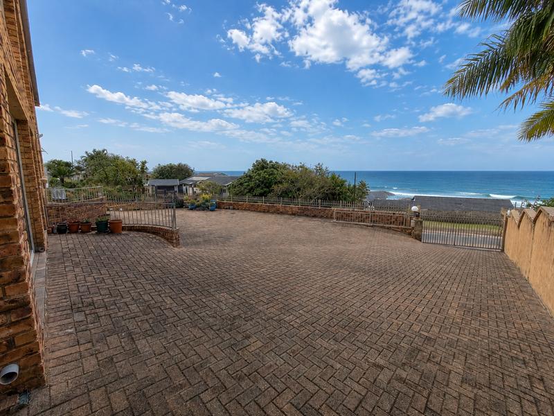 10 Bedroom Property for Sale in Manaba Beach KwaZulu-Natal