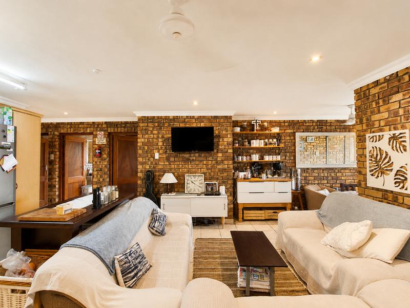 10 Bedroom Property for Sale in Manaba Beach KwaZulu-Natal
