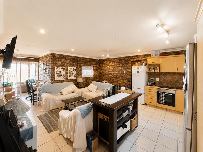 10 Bedroom Property for Sale in Manaba Beach KwaZulu-Natal