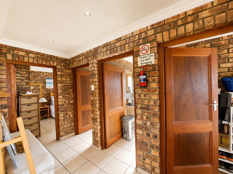 10 Bedroom Property for Sale in Manaba Beach KwaZulu-Natal