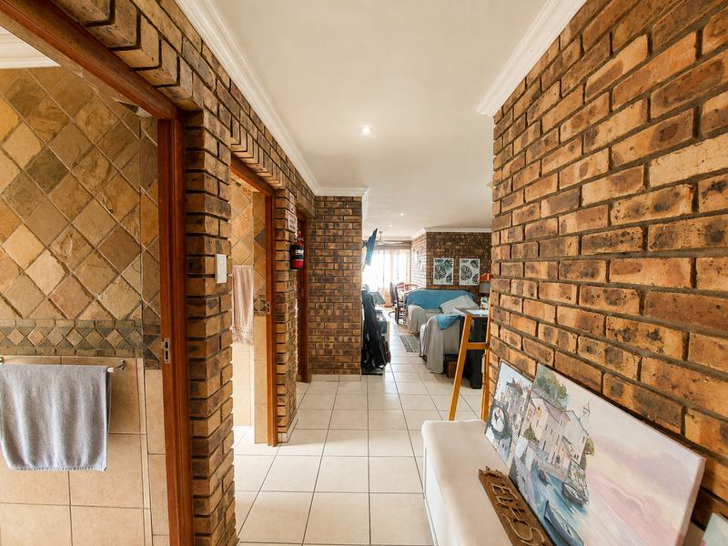 10 Bedroom Property for Sale in Manaba Beach KwaZulu-Natal