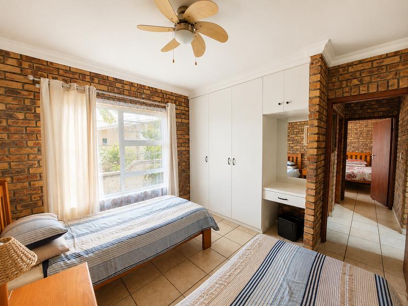 10 Bedroom Property for Sale in Manaba Beach KwaZulu-Natal