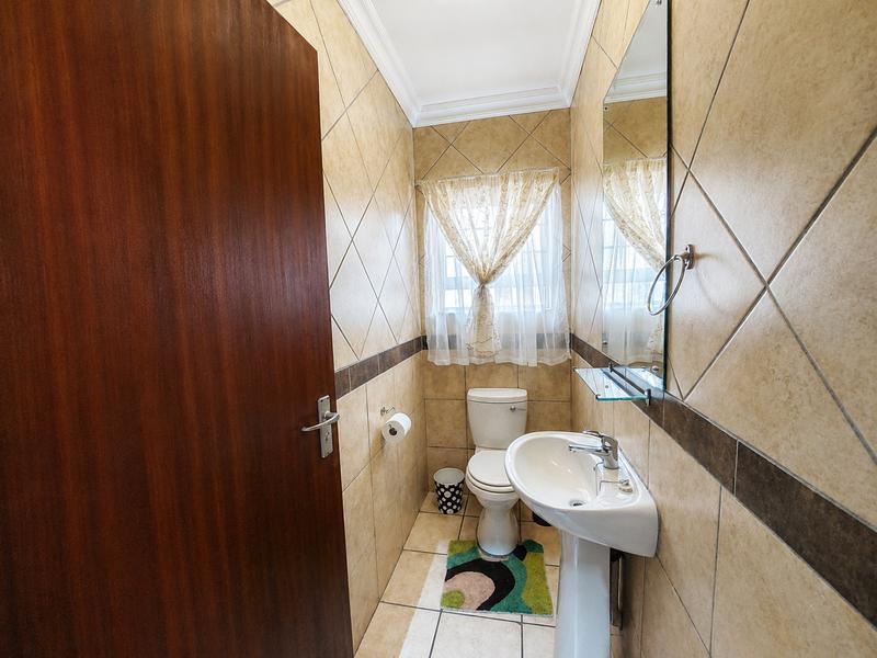 10 Bedroom Property for Sale in Manaba Beach KwaZulu-Natal