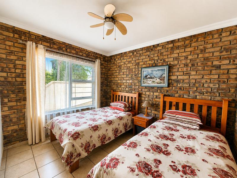 10 Bedroom Property for Sale in Manaba Beach KwaZulu-Natal