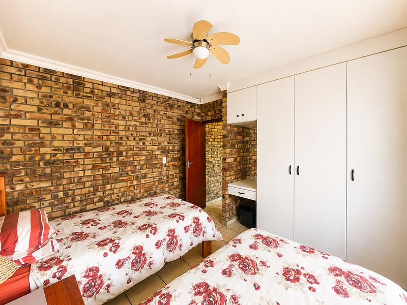 10 Bedroom Property for Sale in Manaba Beach KwaZulu-Natal