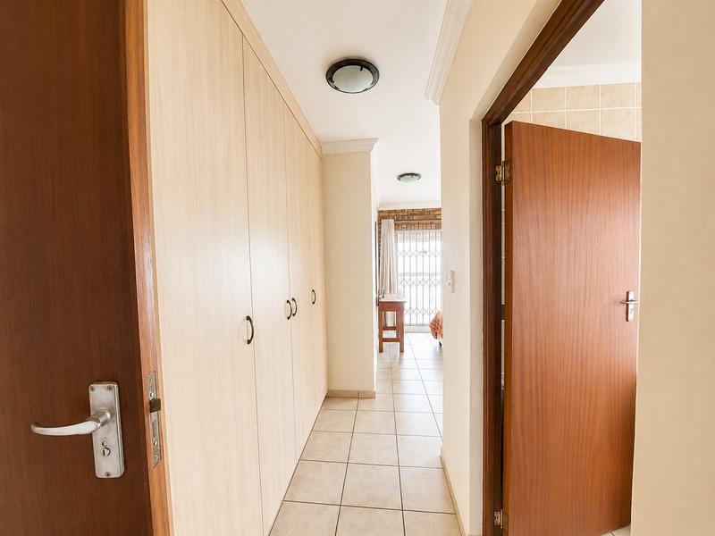 10 Bedroom Property for Sale in Manaba Beach KwaZulu-Natal