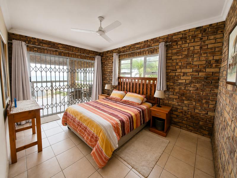 10 Bedroom Property for Sale in Manaba Beach KwaZulu-Natal