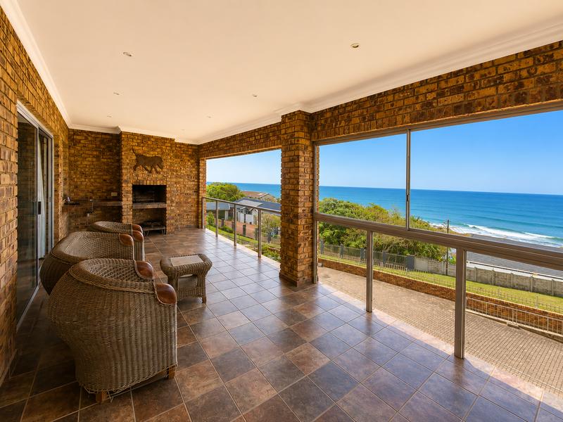 10 Bedroom Property for Sale in Manaba Beach KwaZulu-Natal