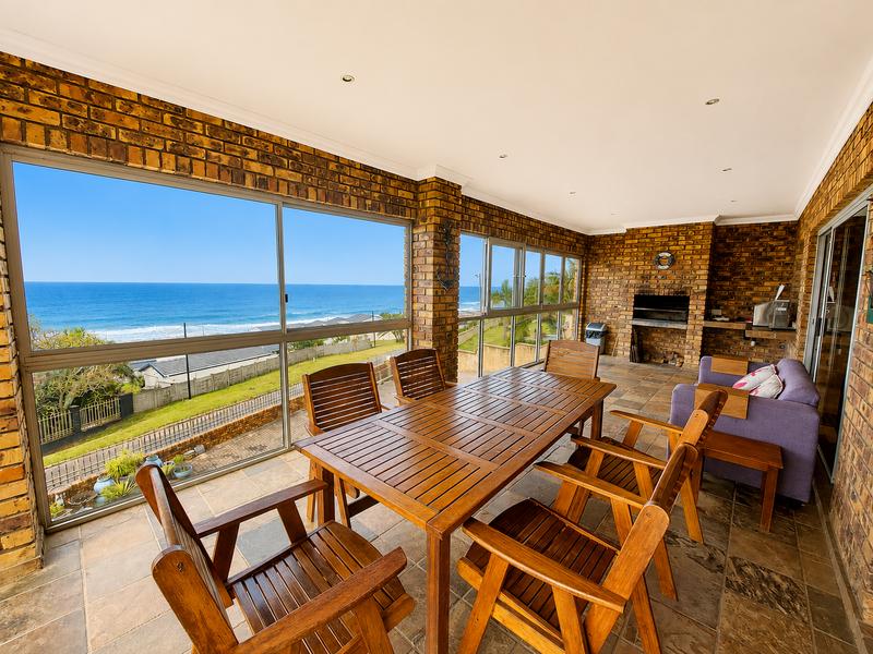 10 Bedroom Property for Sale in Manaba Beach KwaZulu-Natal