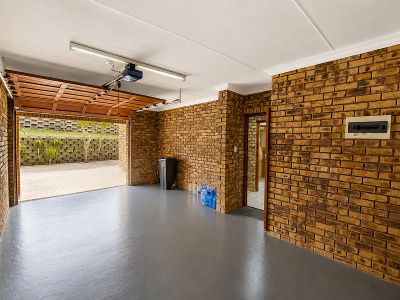 10 Bedroom Property for Sale in Manaba Beach KwaZulu-Natal