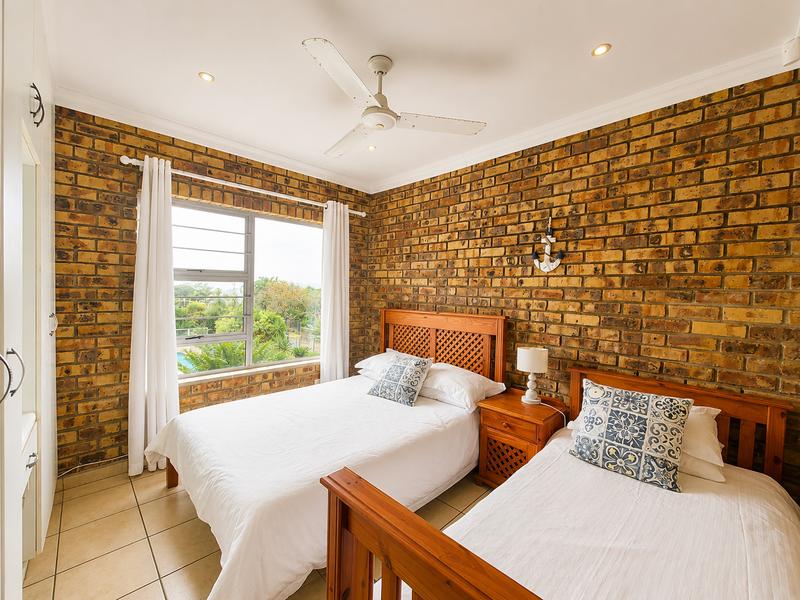 10 Bedroom Property for Sale in Manaba Beach KwaZulu-Natal