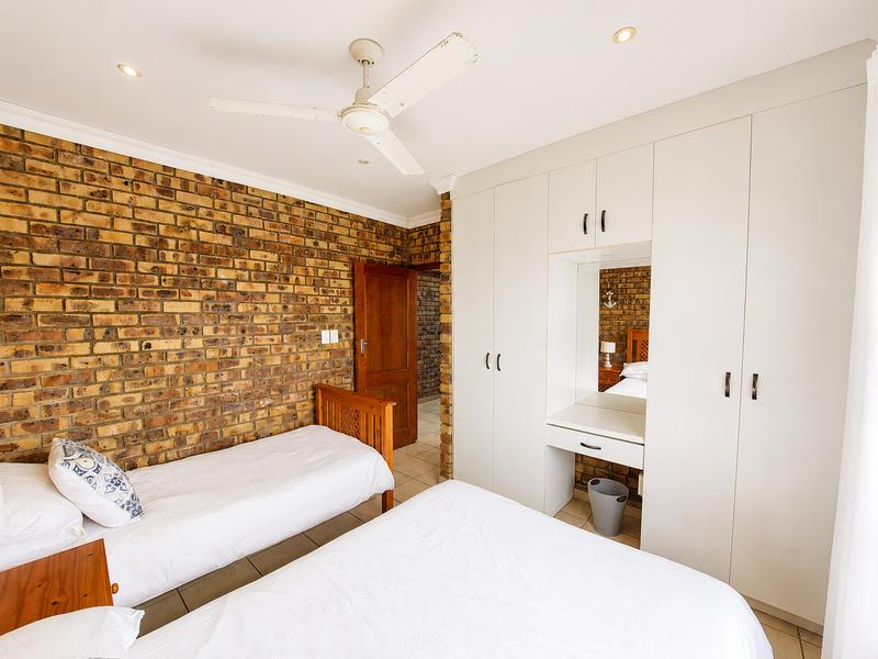 10 Bedroom Property for Sale in Manaba Beach KwaZulu-Natal