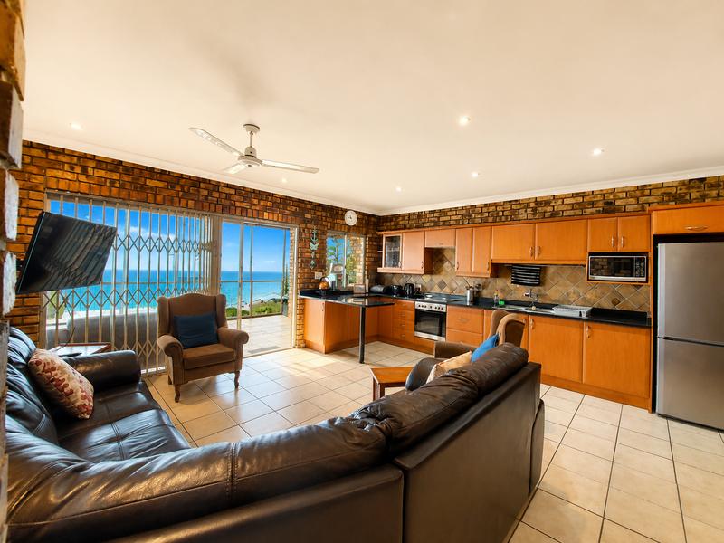 10 Bedroom Property for Sale in Manaba Beach KwaZulu-Natal