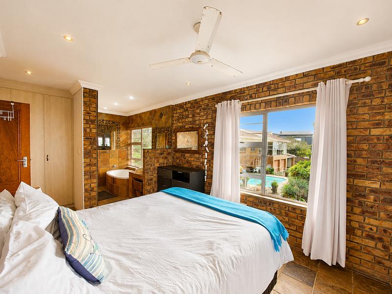 10 Bedroom Property for Sale in Manaba Beach KwaZulu-Natal