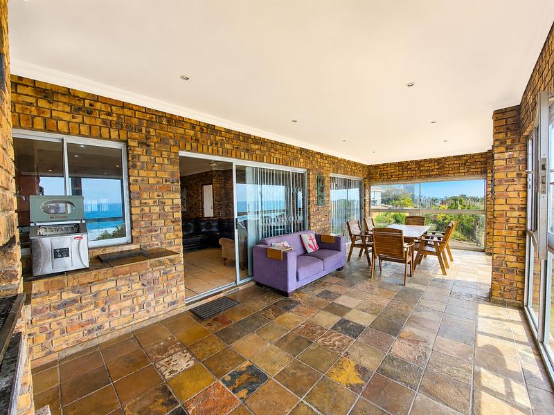 10 Bedroom Property for Sale in Manaba Beach KwaZulu-Natal