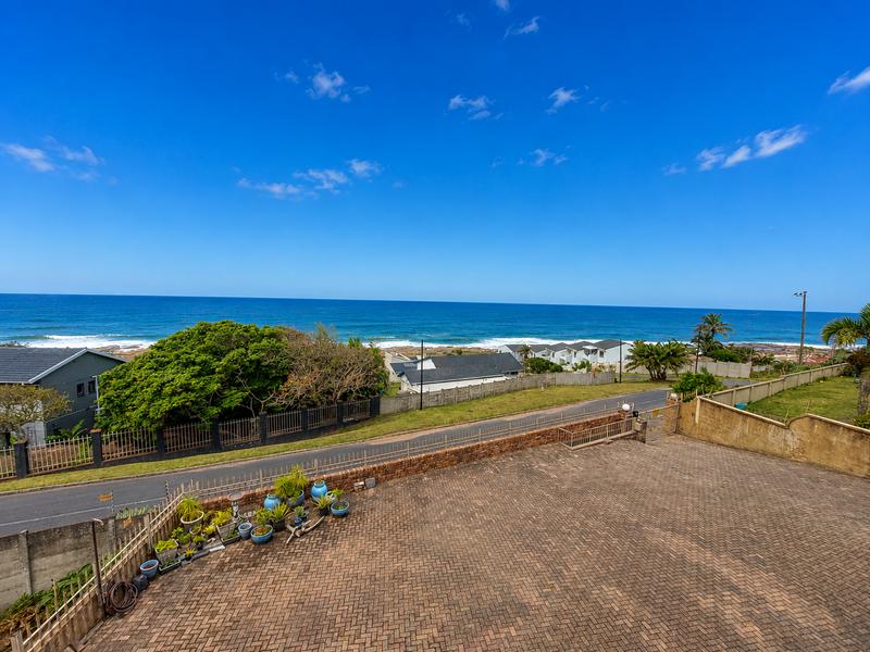 10 Bedroom Property for Sale in Manaba Beach KwaZulu-Natal
