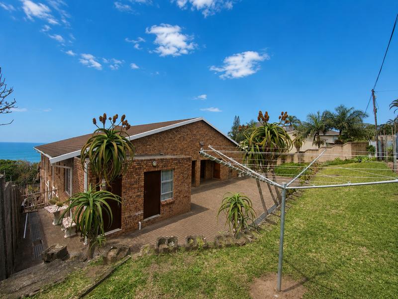 10 Bedroom Property for Sale in Manaba Beach KwaZulu-Natal
