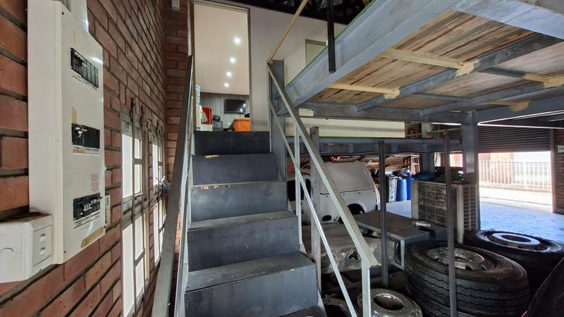 To Let Commercial Property for Rent in Alton KwaZulu-Natal