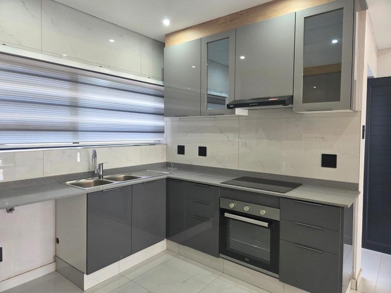 To Let 2 Bedroom Property for Rent in Umhlanga KwaZulu-Natal